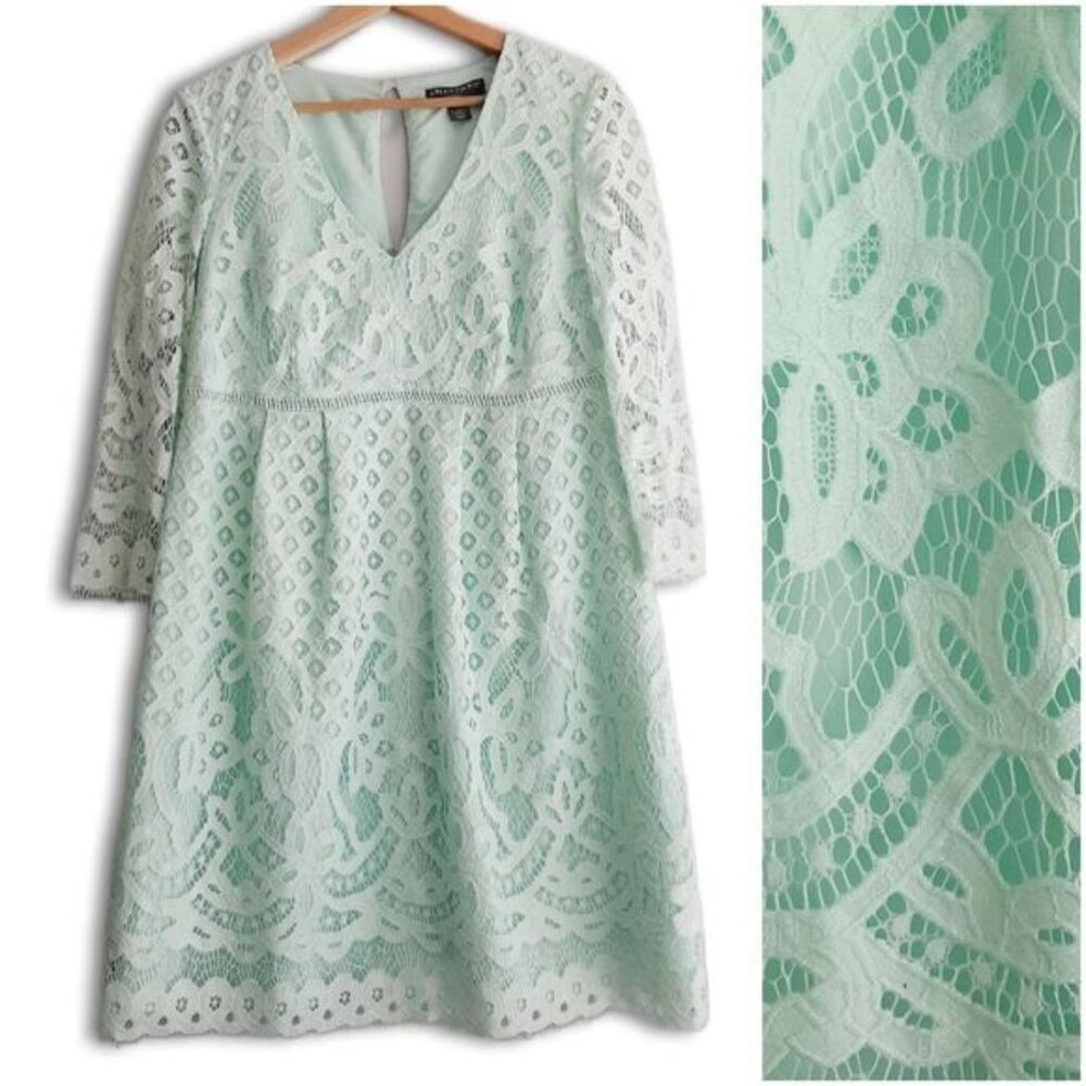 A PEA IN THE POD Maternity Floral Lace Dress Pastel Light Green Blue Sz S Flawed